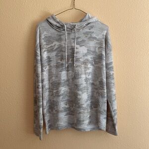 Women’s Workshop Gray Camouflage Hoodie Sweater, Size Small, Stretchy.